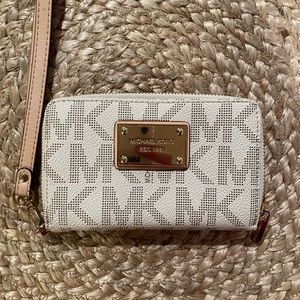 Michael Kors Wristlet. Original purchase made by me at Michael Kors store.